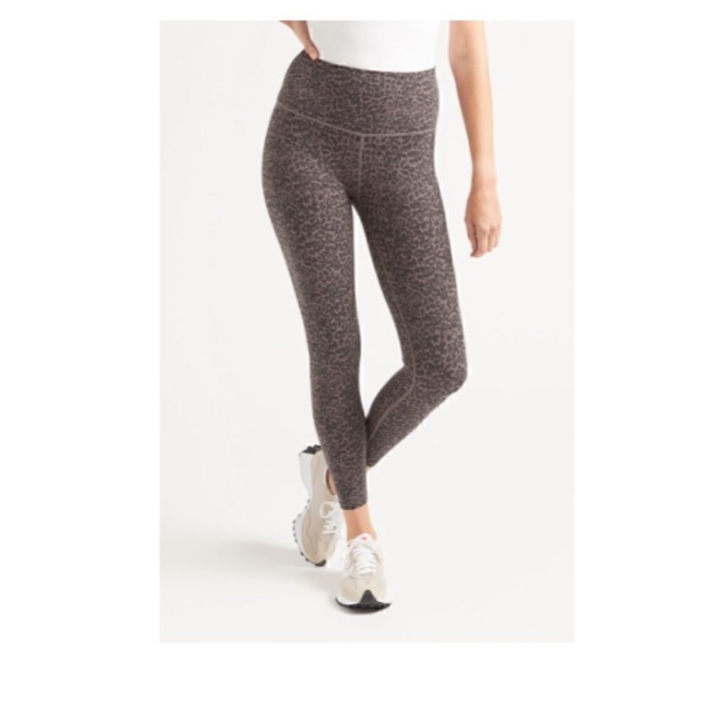Varley leopard let’s move leggings XS NWT